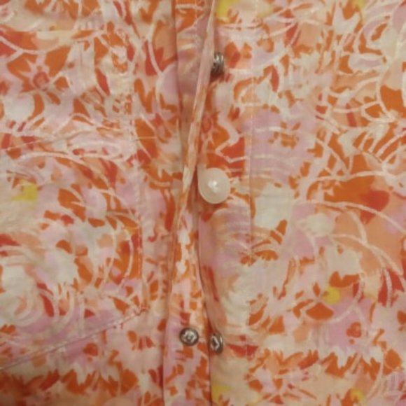 Express Design Studio Floral Button-Up Blouse - Picture 5 of 8